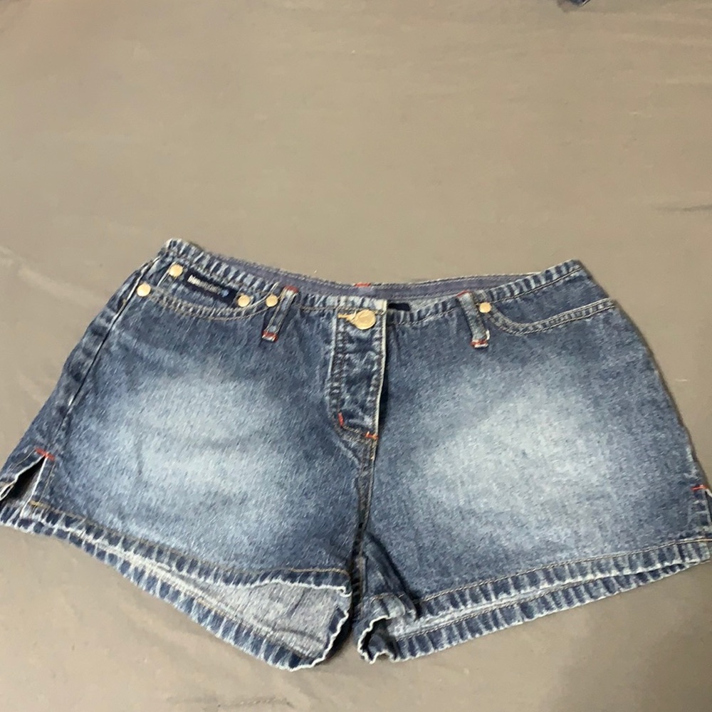 Blue Asphalt denim shorts